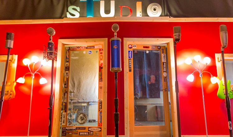 Real studio photo for Earthtones Recording Studio